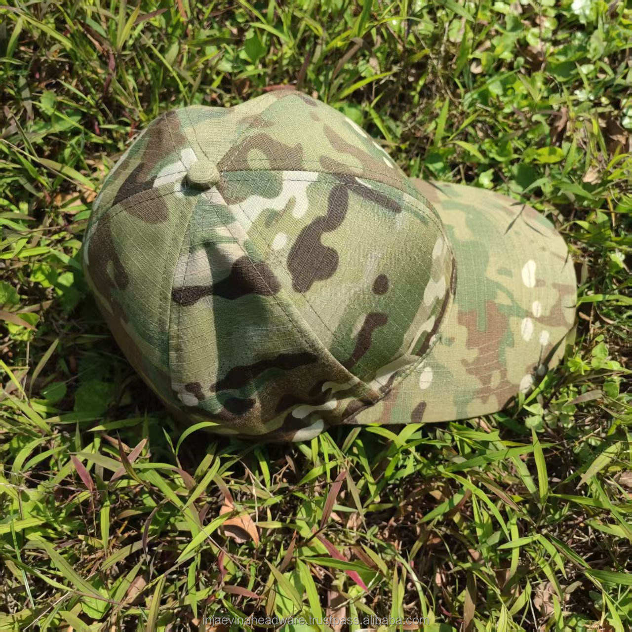 All colors and patterns can be customized