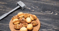 OWNSWING Machine à écrou électrique 12 trous, mini gaufrier électrique en noyer, machine à gâteau aux noix