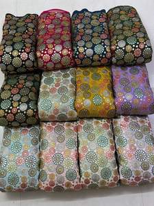 Gros Faux Georgette Fil Lourd Travail Costume Tissu 4 Séquence Imprimé Tulle pour les Mariages de l'Inde - Product Image 4