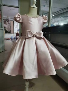Abito fatto a mano <span class=keywords><strong>all</strong></span>'<span class=keywords><strong>uncinetto</strong></span> <span class=keywords><strong>per</strong></span> bambini abiti <span class=keywords><strong>per</strong></span> bambini di alta qualità fiore avorio disponibile abito <span class=keywords><strong>per</strong></span> bambina di 2 anni abiti da sposa 2 in 1 - Product Image 5