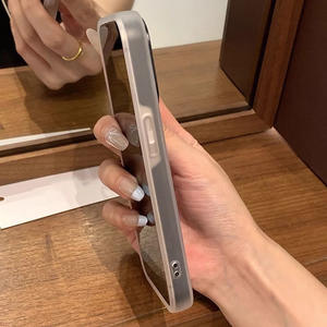 Coque de téléphone pour iPhone 17 Pro Max, design minimaliste et original, grand découpage en forme de cœur, protection intégrale, anti-chute - Product Image 6