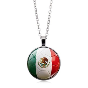 Collar con Colgante de Balón de Fútbol Mundial 2026, Cadena de Bambú de Aleación, Unisex, Versátil, Accesorio Creativo, Superventas en Europa y América - Product Image 3