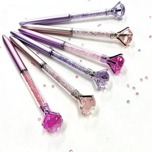 Penne a Sfera di Lusso 0.7mm, Scrittura Fluida, Forma a Fiocco in Plastica, Brillanti con Glitter e Diamanti Frantumati - Product Image 2