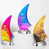 Vente en gros trophée en verre cristal optique en forme de bateau yacht avec MH-J0638 à base métallique