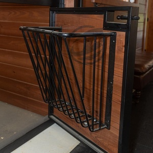 Râtelier à <span class=keywords><strong>foin</strong></span> pivotant à 180 ° pour chevaux Accessoires pour stalles de chevaux Montage mural facile Support de stockage de <span class=keywords><strong>foin</strong></span> de grain de cheval - Product Image 3