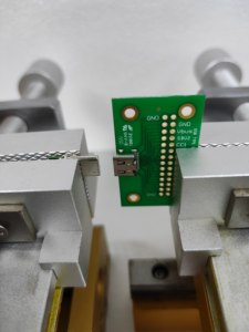 เครื่องทดสอบการใช้งานโทรศัพท์มือถือแบบเสียบ USB พร้อมปลั๊กไฟฟ้าและอุปกรณ์ทดสอบการดึงออก - Product Image 5