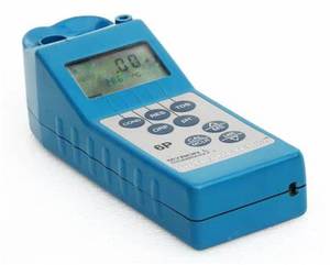 Analizador de Calidad del Agua Multiparamétrico Portátil Ultramete II 6PFCE y 4P con Pantalla LCD de 4 Dígitos de Resolución Superior - Product Image 2