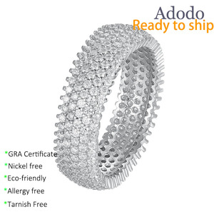 Anillo de Moissanita de 6.5mm de Ancho con Patrón de Neumático, Color D, Plata de Ley 925, Seguro para la Piel, Joyería de Moda para Mujer - Product Image 1