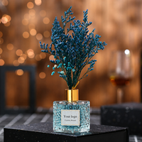 Diffuseur de parfum carré bleu 50 ml à marque privée, senteur Brise Océanique, fabricant d'emballages personnalisés pour marques