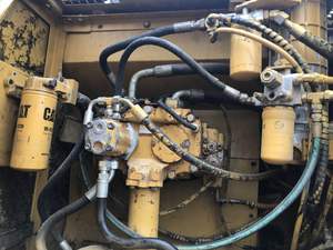 Excavatrice sur chenilles Caterpillar 330D d'occasion au meilleur prix, capacité de 30 tonnes avec 1 an de garantie, axée sur les composants du noyau de la pompe moteur - Product Image 5