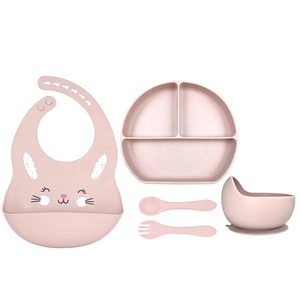 Juego de alimentación de silicona para bebé, plato de succión impreso, tazón, cuchara, platos de bebé, logotipo personalizado, 5 uds., listo para enviar - Product Image 2