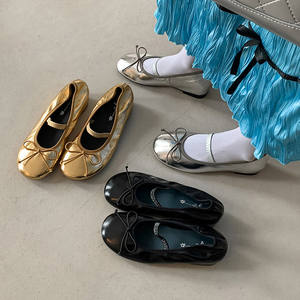 Produttore all'ingrosso personalizzato da <span class=keywords><strong>donna</strong></span> in pelle <span class=keywords><strong>ballerine</strong></span> scarpe basse morbide in pelle di pecora oro <span class=keywords><strong>argento</strong></span> donne Mary Janes <span class=keywords><strong>ballerine</strong></span> - Product Image 2