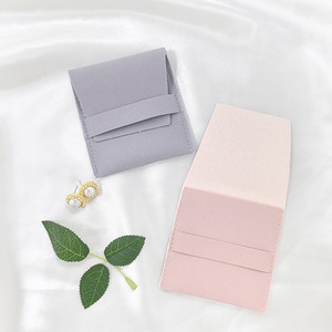 Pochette à <span class=keywords><strong>bijoux</strong></span> de luxe personnalisée avec logo, emballage durable pour petites entreprises, sac cadeau en similicuir à rabat avec sangle, vente en gros - Product Image 3