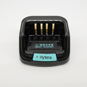 แท่น<span class=keywords><strong>ชาร์จ</strong></span>เดสก์ท็อปแบบเดี่ยวรุ่น CH10L30 ของแท้จาก Hytera สำหรับวิทยุสื่อสารดิจิ<span class=keywords><strong>ต</strong></span>อล HP785 HP705 HP685 HP605 - Product Image 3
