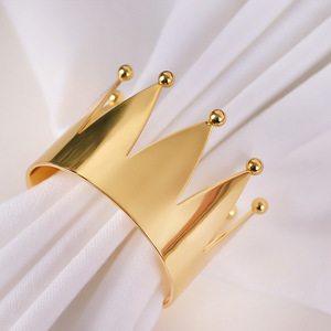 แหวนรองผ้าเช็ดปากชุบทองเหล็กแบบขายส่ง รูปมงกุฎเรียบง่าย เป็นมิตรกับสิ่งแวดล้อม ทนทาน สำหรับงานแต่งงานและวันหยุด - Product Image 5