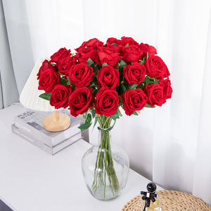 Roses artificielles Gardenia à tige unique, roses en velours, décoration de mariage à domicile, 12 pièces, rouge - Product Image 3