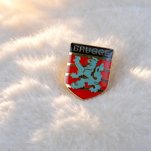 Pin de Solapa Personalizado de Acrílico con Diseño de Anime y Dibujos Animados, Broche con Logotipo Personalizado para Ropa y Mochilas - Product Image 3