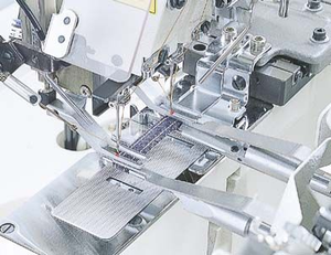 Máquinas de Coser Juki Mol 254 Usadas, Automáticas, de 2 Agujas, para Coser Presillas de Cinturón - Product Image 6