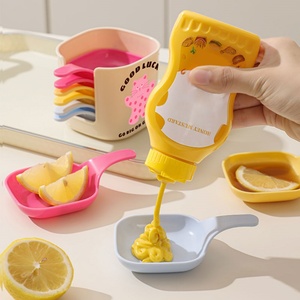 Ensemble de plats à condiments modernes en plastique pour cornichons, sauces, vinaigre et sauce soja pour la cuisine - Product Image 4