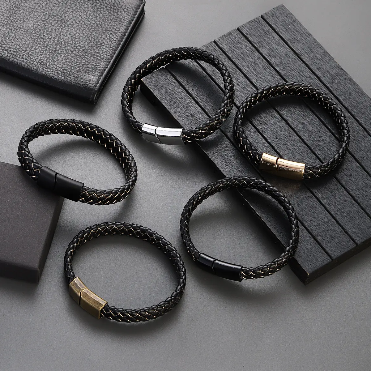 Wholesale Men's Fashion Jewelry Handcrafted Cowhide Bracelets & Woven Star Bangles New Collection
