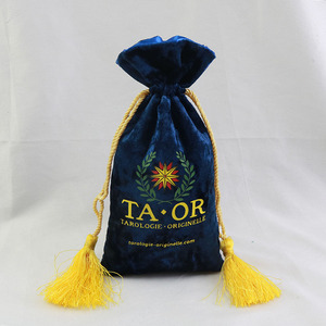 Emballage cadeau pour bijoux personnalisés, pochettes en velours bleu marine avec cordon de serrage, sacs pour la présentation de bijoux avec logo et pompon - Product Image 2