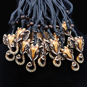 Collar Clásico con Colgante de Hueso de Yak y Escultura de Elefante Grabada en Resina, Gargantilla Vintage de Hueso de Yak con Diseño Animal para Hombre - Product Image 4