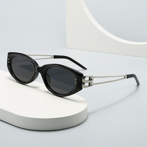 Gm Gafas de sol tipo ojo de gato para mujer, montura de PC, lentes TAC, protección Uv400, gafas de sol de moda para exteriores Yc9119 - Product Image 4