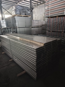 Canaux de câblage perforés pré-galvanisés de haute qualité pour projets électriques - Product Image 3