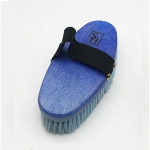 Fourniture d'usine poignée en plastique nettoyage brosse à <span class=keywords><strong>cheveux</strong></span> cheval Groomingh outil cheval corps brosse - Product Image 4