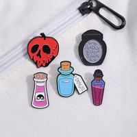 Broche décorative en émail d'anime en forme de lanterne de citrouille, potion magique, fée, pour Halloween, en alliage de zinc, vente en gros