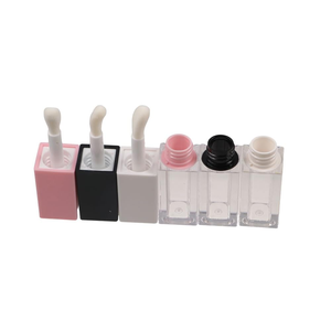 Tubes de brillant à lèvres LED rose et noir de 8,5 ml avec miroir, conteneur vide pour huile à lèvres et emballage personnalisé avec logo - Product Image 3