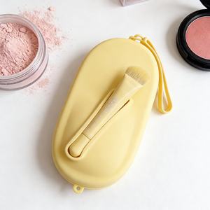 Pochette en silicone pour gloss à lèvres, pochette carrée en silicone pour cosmétiques et articles de toilette de voyage, sac de maquillage en silicone - Product Image 6