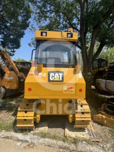 Bulldozer Caterpillar D5K Usado Excelente Estado Motor de Segunda Mano 132KW Potencia 5mÂ ³ Capacidad de Dormición Japón Original - Product Image 3