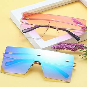 Gafas de Sol Cuadradas Extra Grandes con Logotipo Personalizado, Retro, a la Moda, con Protección UV400, sin Montura, de una Pieza, para Hombre y Mujer - Product Image 3