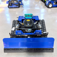 Tondeuse robotisée RC Crawler à moteur essence, largeur de coupe 500 mm, tout-terrain, pour l'entretien des espaces verts, des zones vertes et la coupe de l'herbe sur les pentes.