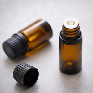 Buen Precio, Botella de Vidrio Ámbar para Aceites Esenciales de 5ml, 10ml, 15ml, 20ml, 30ml, 50ml, 100ml (1 oz), Botella Vacía con Gotero y Tapa Negra - Product Image 3