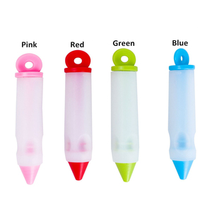 Set di 4 Penne per Decorazione Torte in Silicone, Strumento per Decorazione Dolci con 4 Punte Intercambiabili - Product Image 3