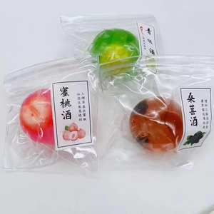 Jouet anti-stress créatif en TPR de 6 cm en forme de prune, gelée de fruit, balle à presser pour enfants et adultes, jouet sensoriel pour moments de détente - Product Image 1
