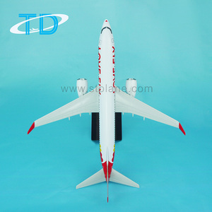 Modello di Aereo Realistico Love <span class=keywords><strong>Fly</strong></span> B737-800 in Resina Statica Scala 1/150 27cm Personalizzato e Fatto a Mano - Product Image 3