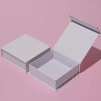 Scatola Regalo Rigida Personalizzata di Alta Gamma a Forma di Libro con Chiusura Magnetica, Stampa UV in Rilievo per Cosmetici, Design Gratuito