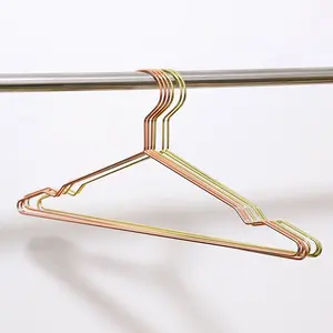 Hot Koop Fancy Golden Metalen Hangers Doeken Winkel Gouden Jas Hanger Rekken