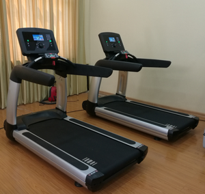 Tapis roulant commercial de qualité supérieure Life Advanced avec boutons et petit écran, appareil de fitness - Product Image 3