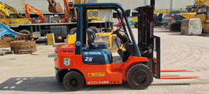 Used for High Quality Powerful Hydraulic Toyota Diesel <b>Forklift</b> 1.5-2.5 Ton 1000MM Fork Length 1 Year Warranty 2024 Model Japan - Product Image 2