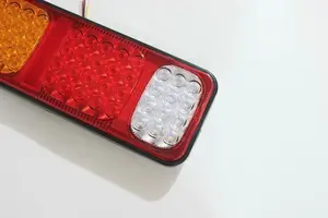 Prezzo di fabbrica a buon mercato indicatore di avvertimento a LED fanale posteriore fanale posteriore impermeabile e Anti-smash per camion