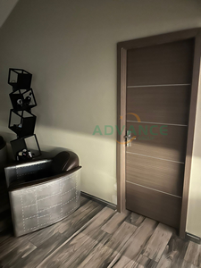 ประตูไม้โอ๊คสีทึบดีไซน์ทันสมัยสำหรับบ้าน - Product Image 3