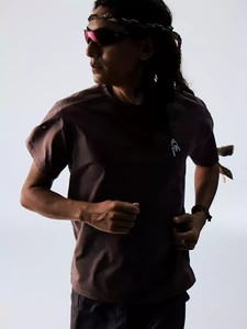 T-shirts de course nocturne respirants, anti-transpiration, séchage rapide, imprimés réfléchissants, antibactériens, découpés au laser dégradé pour l'extérieur - Product Image 2