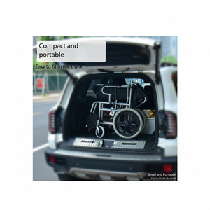 Chaise de toilette pour soins de santé à domicile avec roues de transport Easy Scoop Caractéristiques de sécurité pour la salle de bain - Product Image 1