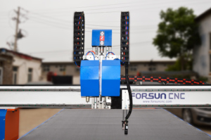 Machine de découpe à couteau oscillant CNC avec 13% de réduction pour le cuir, le tissu, le tissu, le <span class=keywords><strong>PVC</strong></span>, les matériaux flexibles - Product Image 5