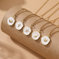 Summer Ocean Pendentif en acier inoxydable personnalisé pour femmes Collier à breloques en émail plaqué or blanc antirouille Goutte d'huile délicate Non Fading