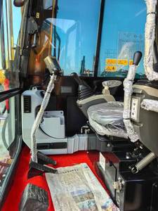 รถขุดขนาดเล็ก CAT 306/306D มือสอง ผลิตในญี่ปุ่น คุณภาพสูง น้ำหนัก 6 ตัน รถตีนตะขาบสำหรับงานดิน พร้อมบุ้งกี๋ขุดดิน ยี่ห้อแคตเตอร์พิลลาร์ - Product Image 5